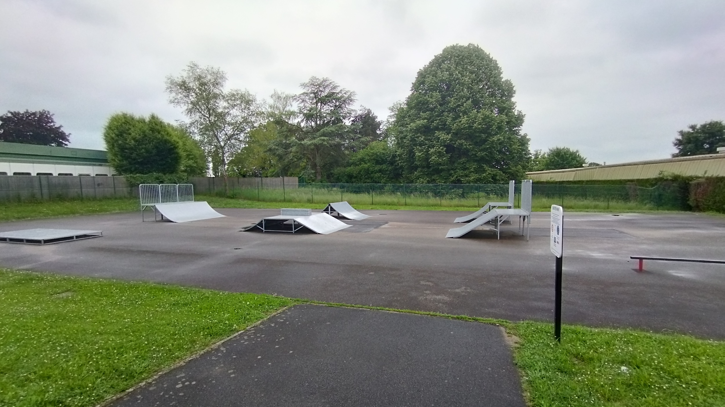 Senlis skatepark